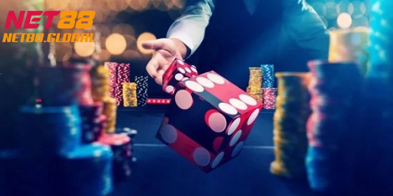So sánh lắc tài xỉu truyền thống với online
